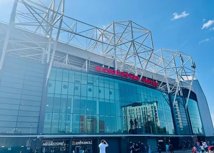 Prime Location: One Bed Apartment In Old Trafford